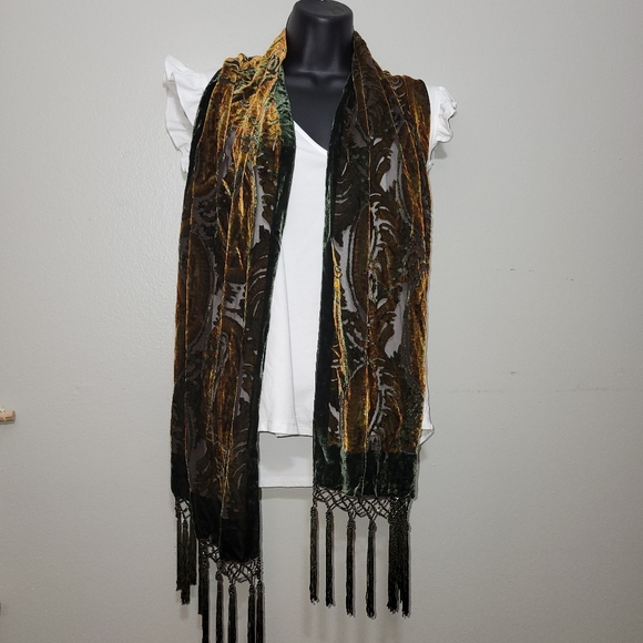 Bellissima Accessories - Bellissima Elegant Scarf with Mesh Detailing